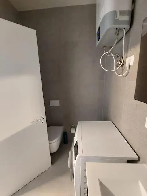 Palase Four C Apartment 243-E Gc